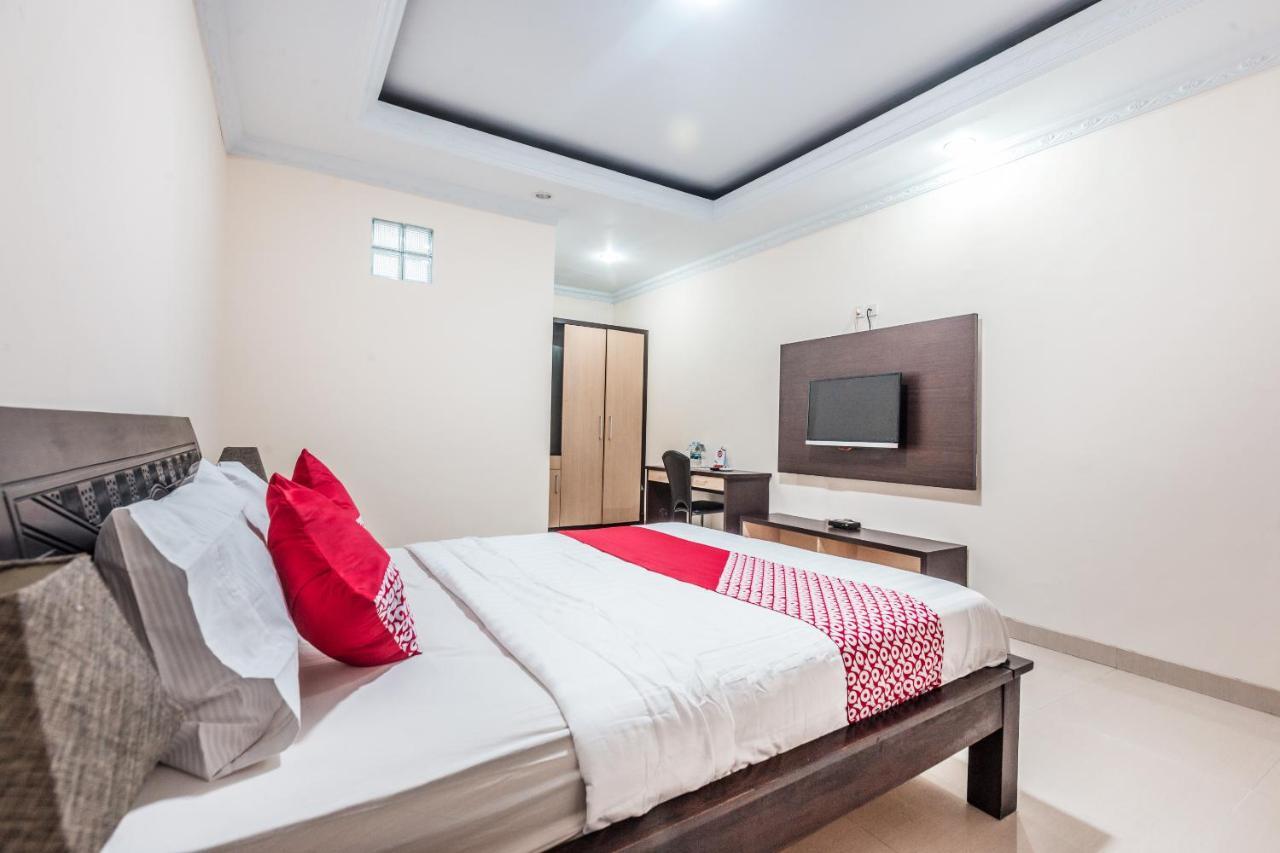 Oyo 1667 Wisma Lux Barkah Cakarta Oda fotoğraf